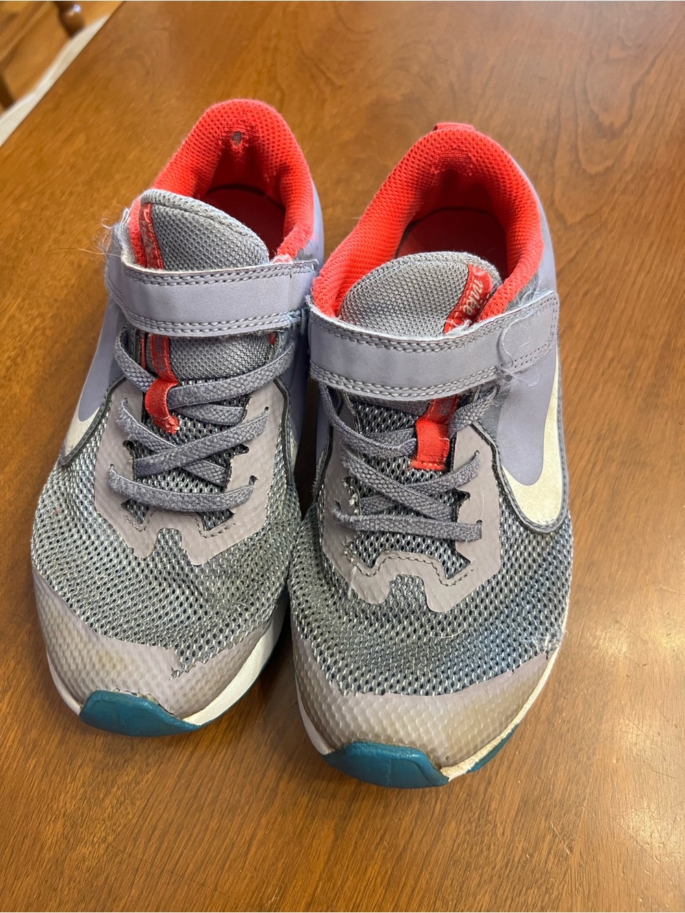 Nike Kids 1.5y Gray Sneakers with Red Lining